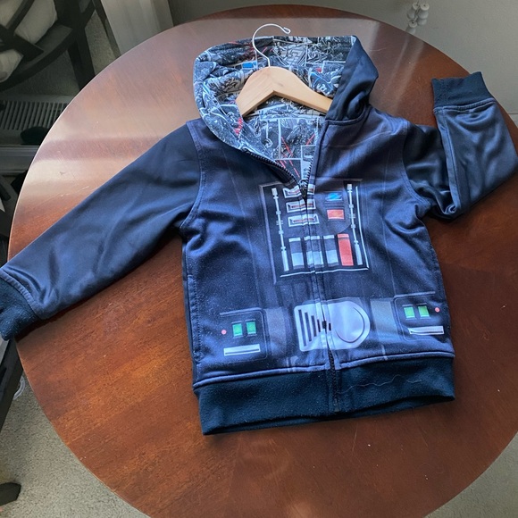 Star Wars Other - Star Wars reversible Jacket no size in jacket